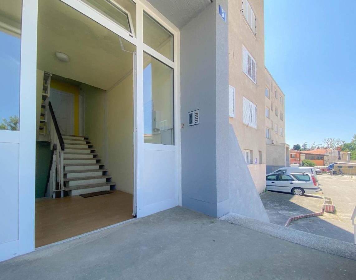 Olga Apartment Novigrad  Luaran gambar